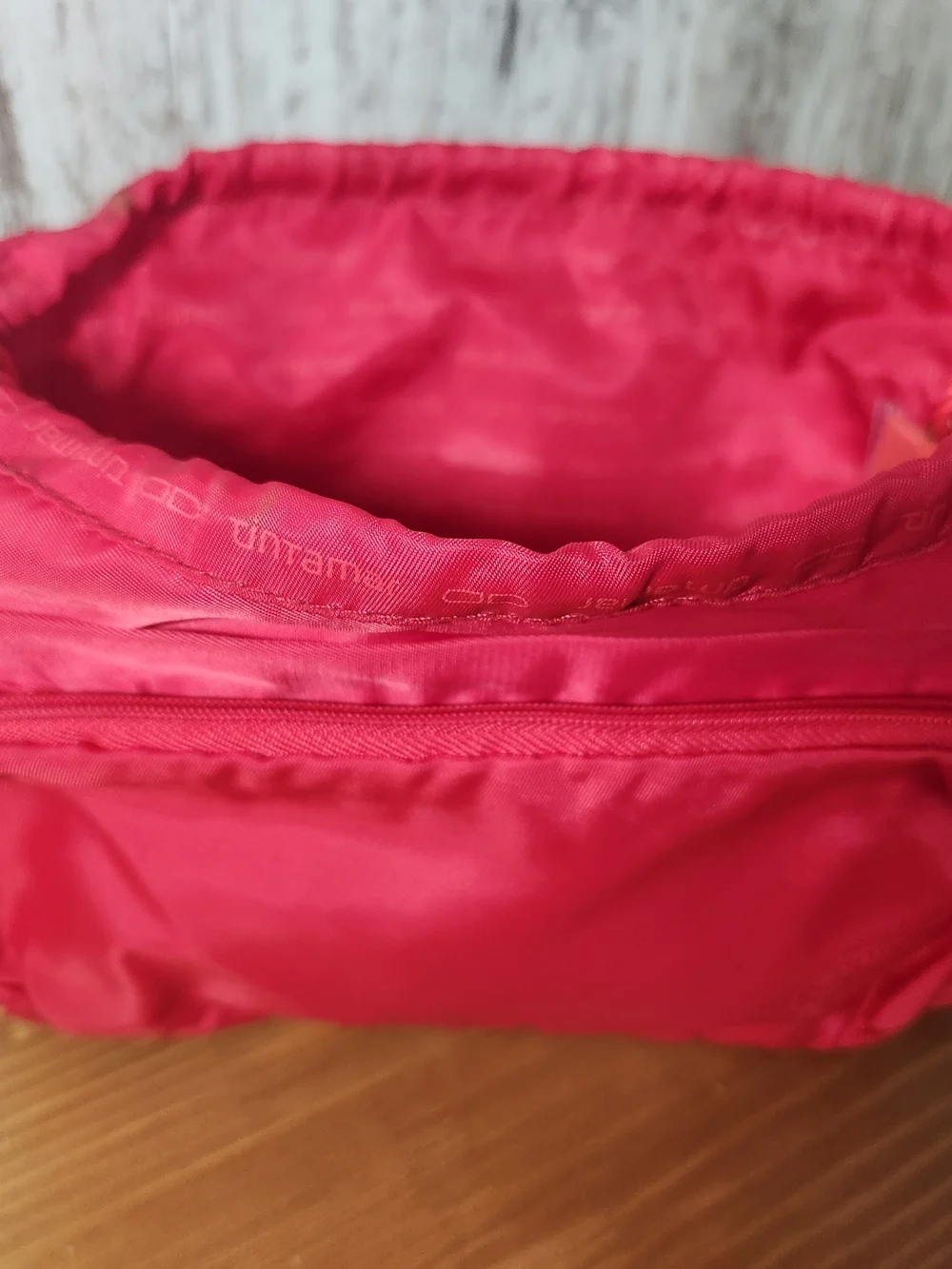 Tintamar France VIP One Makeup Bag Organizer Waterproof Nylon Red Drawstring